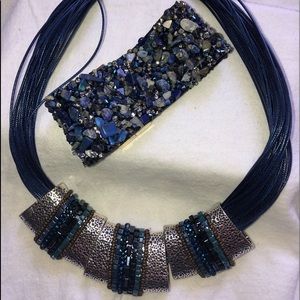 Necklace and bracelet set